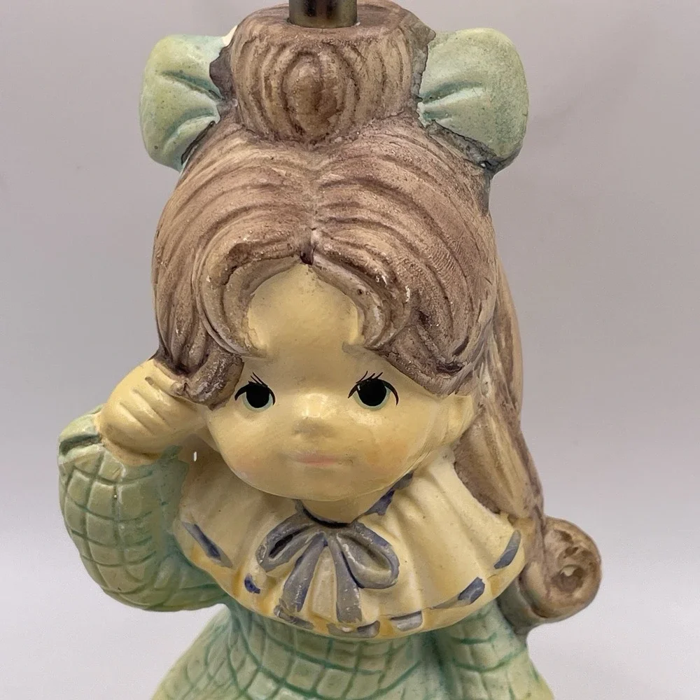 Vintage 1972 Holiday Fair Ceramic Girl Vanity‎ Mirror Two Sided Made in Japan